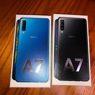 ギャラクシー(Galaxy)のGalaxy A7　ブラック&ブルー　2台セット(スマートフォン本体)