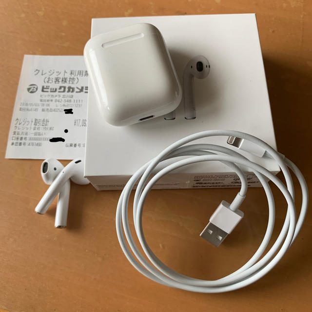 AirPods アップル　第一世代のサムネイル