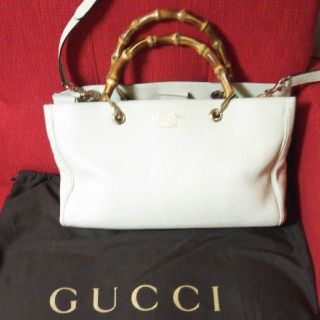 グッチ(Gucci)のGUCCI バンブーショッパーミディアム 2wayバッグ 未使用に近い 正規品(ショルダーバッグ)