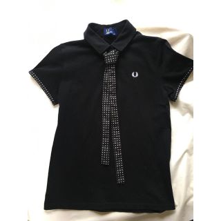 フレッドペリー(FRED PERRY)のレアなネクタイつき　FRED PERRY レディースポロシャツ　黒(ポロシャツ)