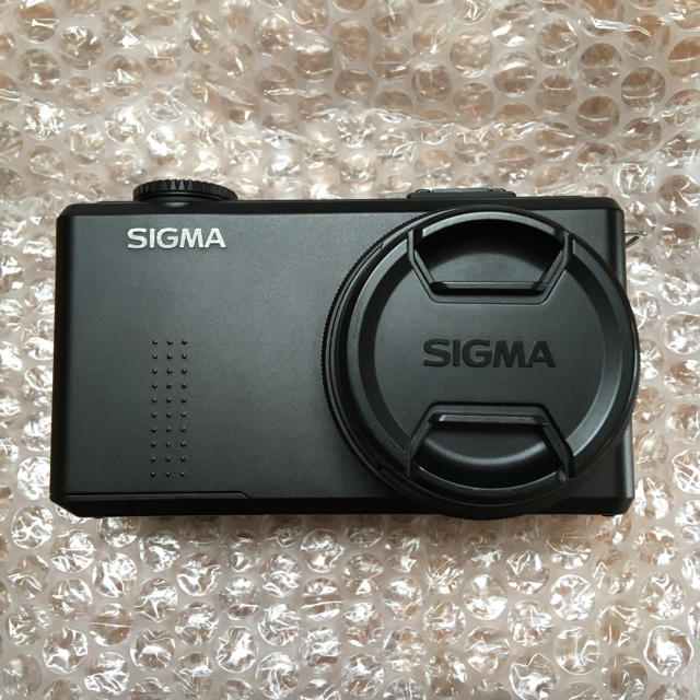 SIGMA(シグマ)のSIGMA DP2 merrill 中古美品 スマホ/家電/カメラのカメラ(コンパクトデジタルカメラ)の商品写真