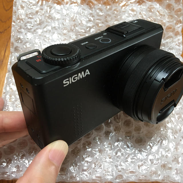 SIGMA(シグマ)のSIGMA DP2 merrill 中古美品 スマホ/家電/カメラのカメラ(コンパクトデジタルカメラ)の商品写真