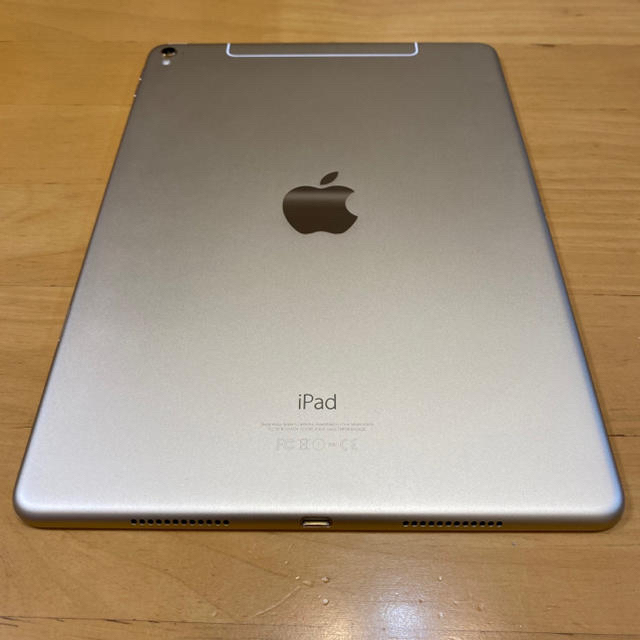 iPad Pro 9.7インチ SIMフリー 128GB ゴールド 【美品】 1