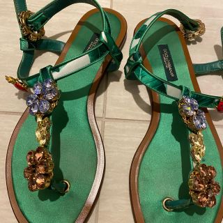 ドルチェアンドガッバーナ(DOLCE&GABBANA)のドルガバのフラットシューズです(バレエシューズ)