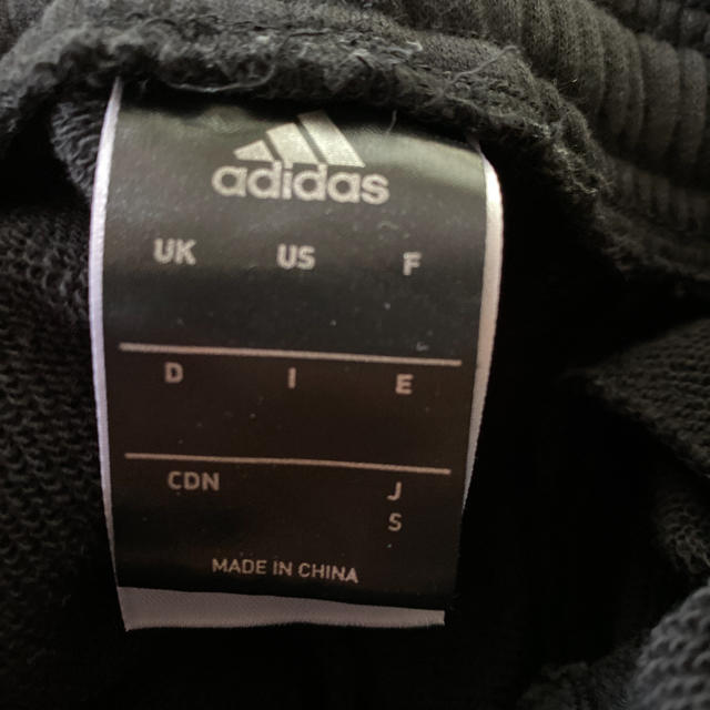 adidas(アディダス)のadidas アディダス ハーフパンツ スウェットパンツ メンズのパンツ(ショートパンツ)の商品写真