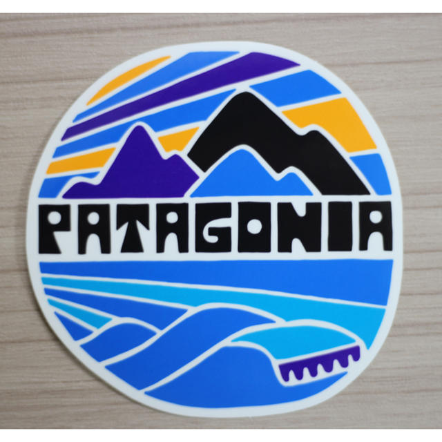 patagonia(パタゴニア)のパタゴニア　ステッカー　丸型 スポーツ/アウトドアのスポーツ/アウトドア その他(その他)の商品写真