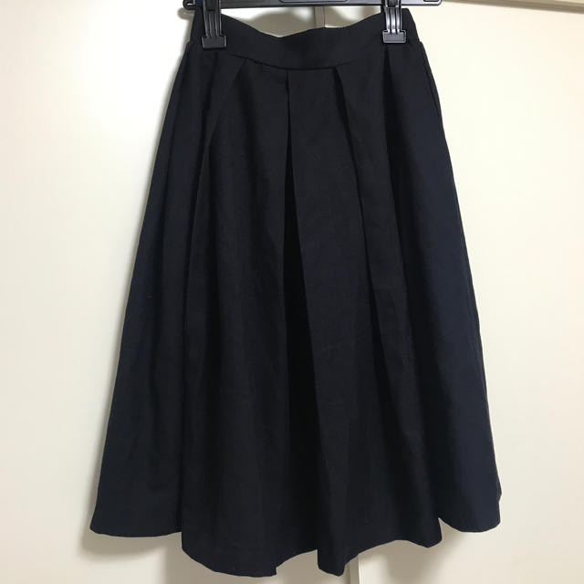 URBAN RESEARCH(アーバンリサーチ)のアーバンリサーチ　ソフトボックスプリーツスカート レディースのスカート(ひざ丈スカート)の商品写真