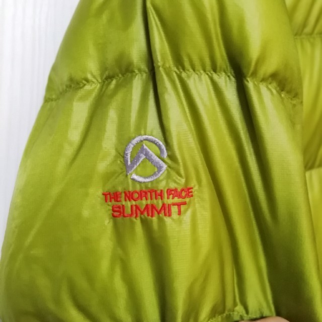 THE NORTH FACE(ザノースフェイス)のTHE NORTH FACE サミット ライトダウン M アコンカグア メンズのジャケット/アウター(ダウンジャケット)の商品写真