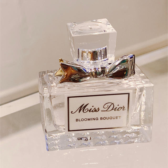 Christian Dior(クリスチャンディオール)のディオール ミスディオール ブルーミングブーケ ミニ コスメ/美容の香水(香水(女性用))の商品写真