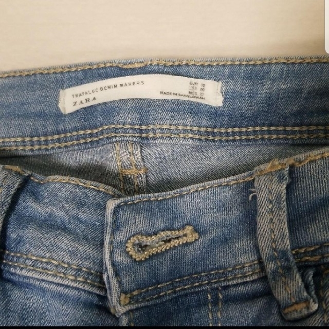 ZARA(ザラ)のZARA  スキニーデニム ジーンズ　23inch レディースのパンツ(デニム/ジーンズ)の商品写真