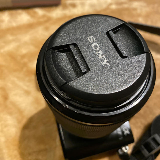 SONY(ソニー)のSONY α7 ILCE-7K ズームレンズキット　ミラーレス　一眼レフ スマホ/家電/カメラのカメラ(ミラーレス一眼)の商品写真