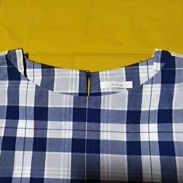 Techichi(テチチ)のバルーン袖ブルーチェックブラウス レディースのトップス(シャツ/ブラウス(半袖/袖なし))の商品写真