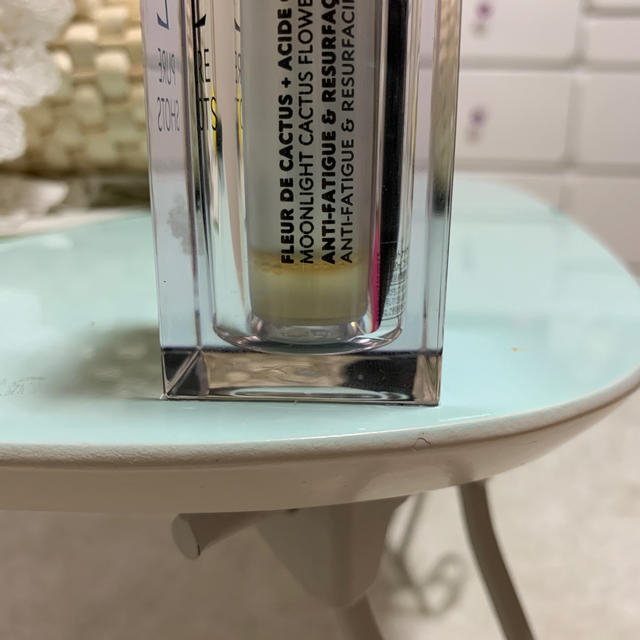 Yves Saint Laurent Beaute(イヴサンローランボーテ)のピュアショットナイトセラム コスメ/美容のスキンケア/基礎化粧品(美容液)の商品写真