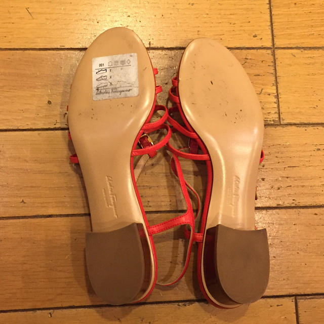 Salvatore Ferragamo(サルヴァトーレフェラガモ)のSalvatore Ferragamo フェラガモ サンダル SIZE 5.5 レディースの靴/シューズ(サンダル)の商品写真