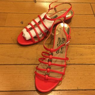 サルヴァトーレフェラガモ(Salvatore Ferragamo)のSalvatore Ferragamo フェラガモ サンダル SIZE 5.5(サンダル)