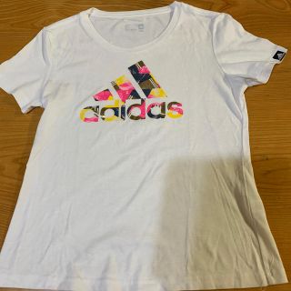 アディダス(adidas)のadidas Tシャツ(Tシャツ(半袖/袖なし))