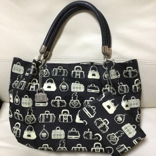 Roberta di Camerino(ハンドバッグ)のフリマアイテム一覧 Roberta di Camerino(ハンドバッグ)のフリマアイテム一覧