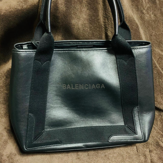 おトク】 BALENCIAGA maoさん専用バレンシアガ レザーネイビーカバS
