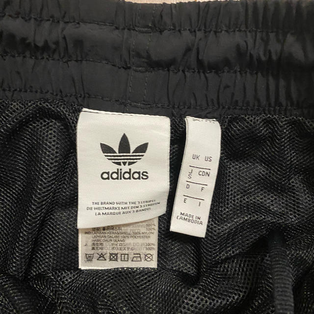 adidas(アディダス)の最終値引きアディダス　ハーフパンツ レディースのパンツ(ハーフパンツ)の商品写真