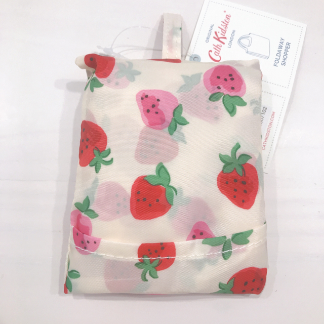 Cath Kidston(キャスキッドソン)のぱぴぽ様専用⭐︎キャスキッドソン　エコバッグ　スイートストロベリー レディースのバッグ(エコバッグ)の商品写真