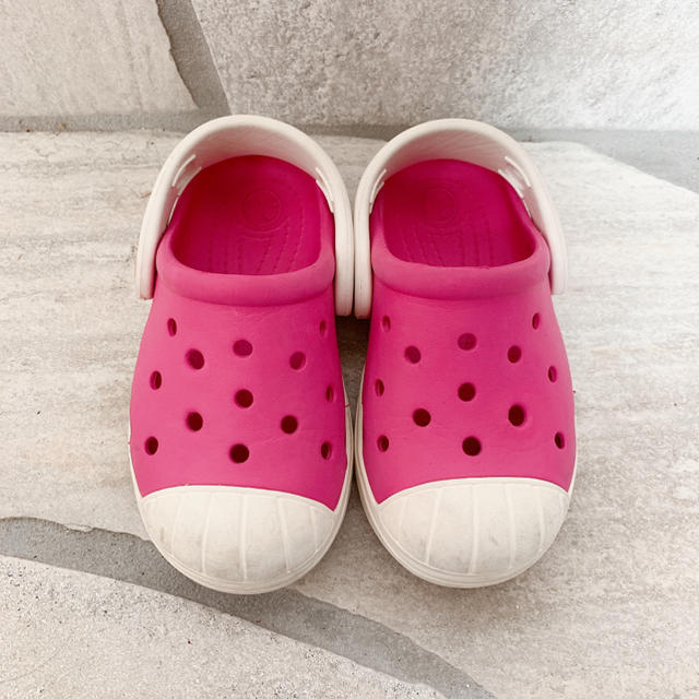 crocs(クロックス)のクロックス　サンダル　C7（15センチ） キッズ/ベビー/マタニティのキッズ靴/シューズ(15cm~)(サンダル)の商品写真