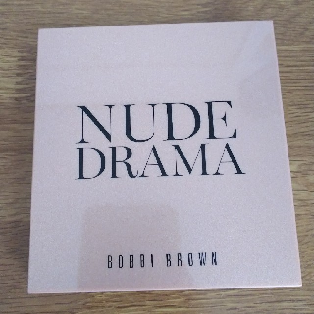 BOBBI BROWN(ボビイブラウン)の送料込 BOBBI BROWN アイシャドー コスメ/美容のベースメイク/化粧品(アイシャドウ)の商品写真