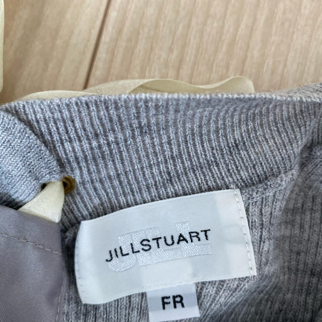 JILL by JILLSTUART(ジルバイジルスチュアート)のJILLバックリボン　半袖ニットトップス レディースのトップス(カットソー(半袖/袖なし))の商品写真