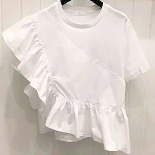 ザラ(ZARA)の即納♪アンバランス フリル Tシャツ カットソー(Tシャツ(半袖/袖なし))