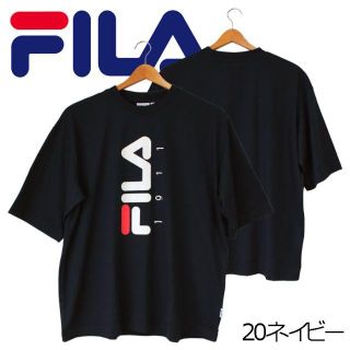 フィラ(FILA)の大人気　FILA 縦ロゴプリントクルーネック半袖Tシャツ　[新品](Tシャツ/カットソー(半袖/袖なし))