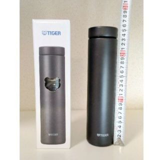 タイガー(TIGER)のタイガーステンレス水筒　600ml　夢重力黒色グラファイト（艶消し）未開梱品(旅行用品)