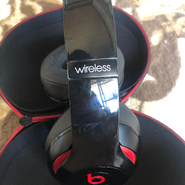 値下げしました　beats wireless headphone 1