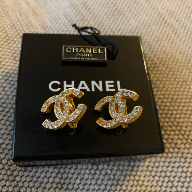 イヤリングCHANEL イヤリング