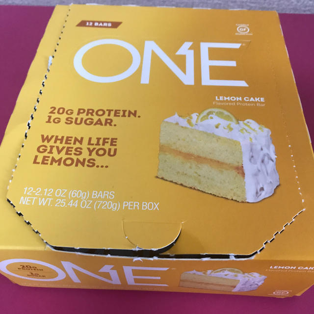 MYPROTEIN(マイプロテイン)のONE bar プロテインバー　レモンケーキ　11本 食品/飲料/酒の健康食品(プロテイン)の商品写真