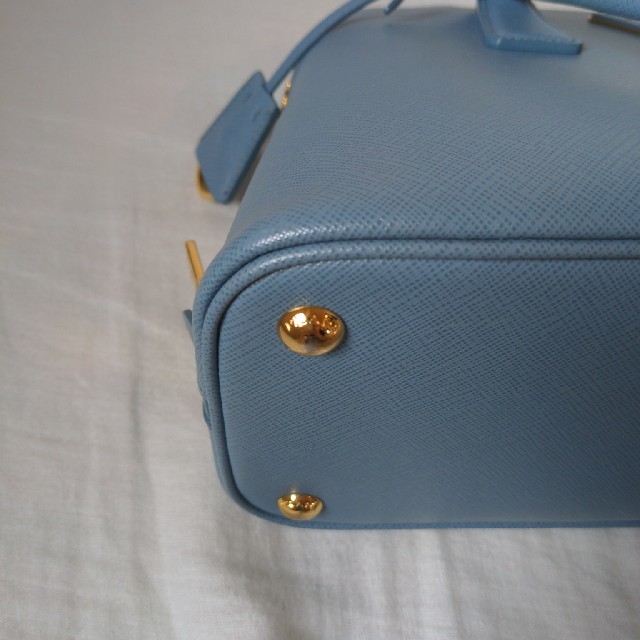 しっかり PRADA サフィアーノの通販 by Karen's shop|プラダなら シリーズ 梨花ちゃん♡愛用 PRADAショルダーバッグ ショルダーバッグ