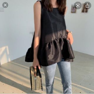 ザラ(ZARA)のバースディバッシュ　Aラインフリル　birthdaybash(シャツ/ブラウス(半袖/袖なし))