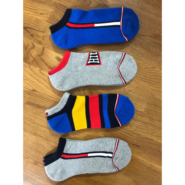 TOMMY HILFIGER(トミーヒルフィガー)の新品ミーヒルフィガーTOMMY HILFIGERレディースソックス4足セット48 レディースのレッグウェア(ソックス)の商品写真