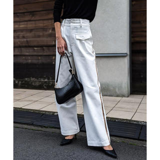 アリシアスタン(ALEXIA STAM)のACLENT   Side line slacks pants【WHITE】(カジュアルパンツ)