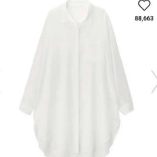 ジーユー(GU)のシアーロングシャツホワイトM(Tシャツ/カットソー(半袖/袖なし))