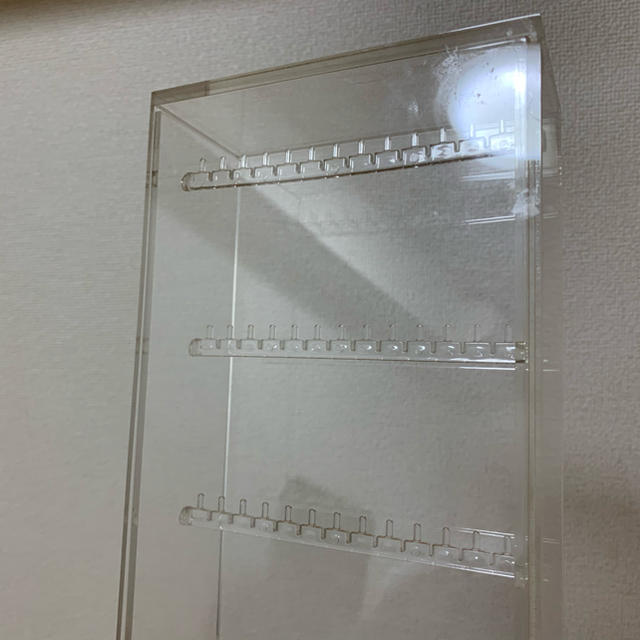 MUJI (無印良品)(ムジルシリョウヒン)のアクリルネックレス・ピアススタンド 約幅６．７×奥行１３×高さ２５ｃｍ インテリア/住まい/日用品の収納家具(ケース/ボックス)の商品写真