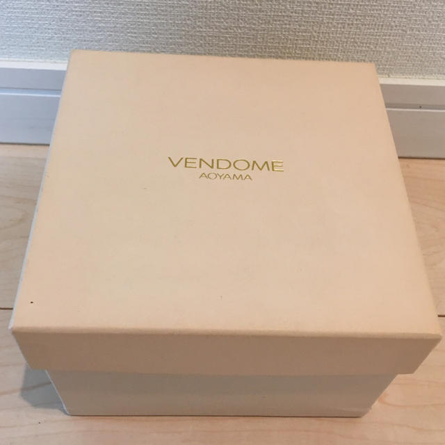 Vendome Aoyama(ヴァンドームアオヤマ)の新品未使用 vendome Aoyama ペアマグカップ インテリア/住まい/日用品のキッチン/食器(グラス/カップ)の商品写真