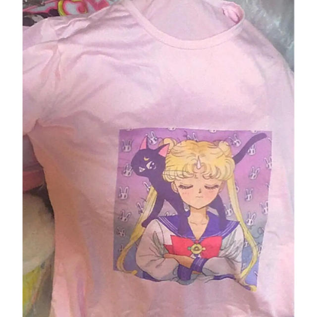 セーラームーン 新品未使用 セーラームーン ピンクのtシャツ Sサイズ 原作うさぎ の通販 By まりの S Shop セーラームーンならラクマ