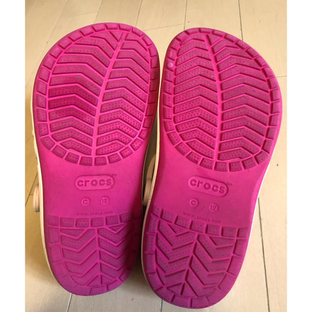 crocs(クロックス)の専用です キッズ/ベビー/マタニティのキッズ靴/シューズ(15cm~)(サンダル)の商品写真