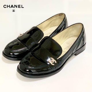 シャネル(CHANEL)の1644 シャネル パテント ココマーク ローファー 黒(ローファー/革靴)