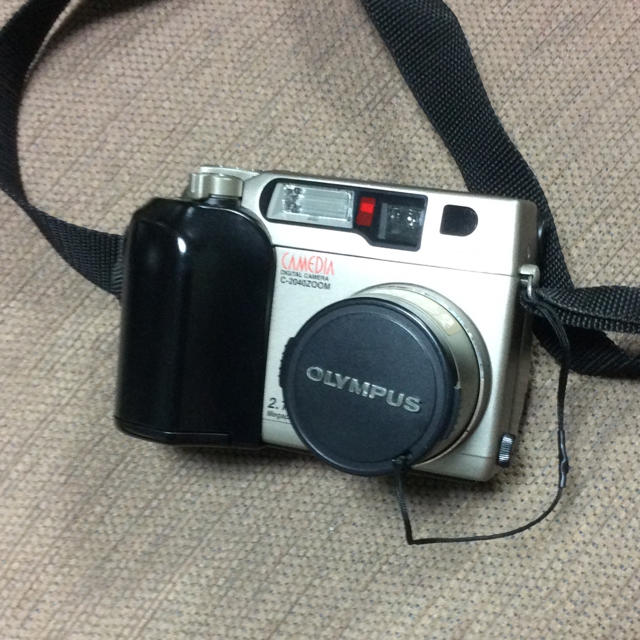 OLYMPUS(オリンパス)のオリンパス CAMEDIA C-2040ZOOM スマホ/家電/カメラのカメラ(コンパクトデジタルカメラ)の商品写真