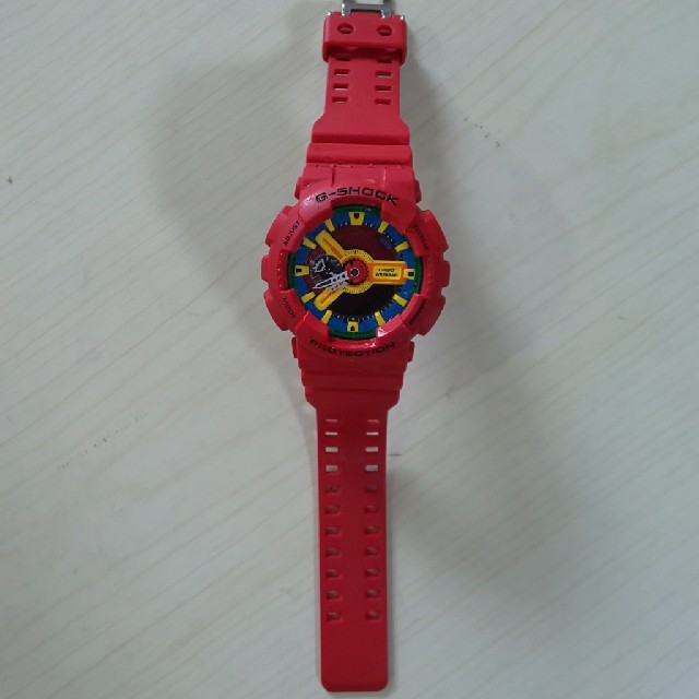 G-SHOCK(ジーショック)のG-SHOCK ジーショク カシオ 腕時計赤色 白色 2本セット メンズの時計(腕時計(デジタル))の商品写真