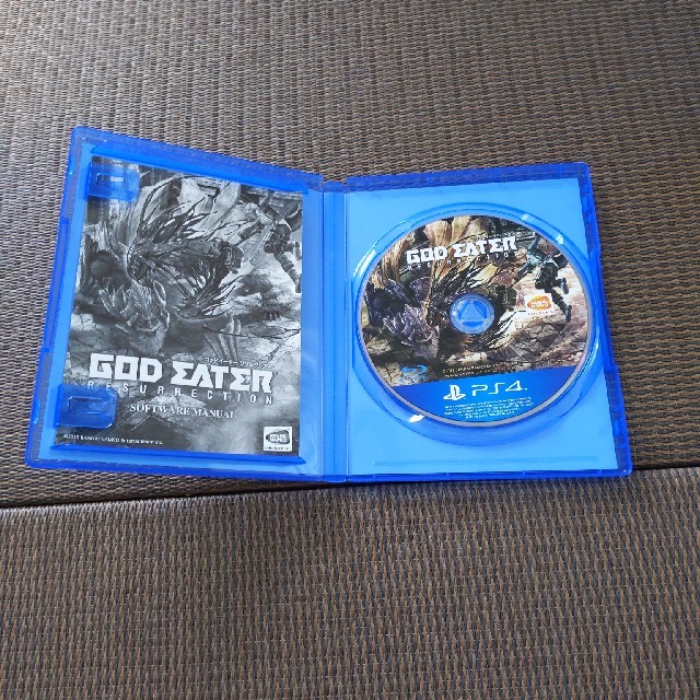 PlayStation4(プレイステーション4)のGOD EATER RESURRECTION（ゴッドイーター リザレクション）  エンタメ/ホビーのゲームソフト/ゲーム機本体(家庭用ゲームソフト)の商品写真