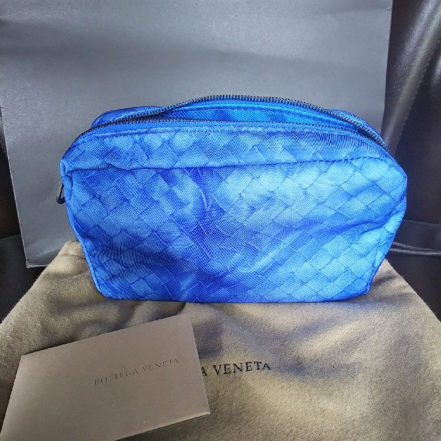 Bottega Veneta(ボッテガヴェネタ)のボッテガ・ヴェネタのナイロンポーチ レディースのファッション小物(ポーチ)の商品写真