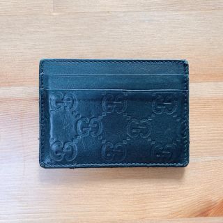 グッチ(Gucci)の【週末再値下げ】GUCCI グッチ　シグネチャー　カードケース　パスケース　黒(名刺入れ/定期入れ)