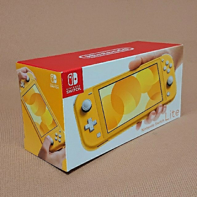 新品 ニンテンドー スイッチライト イエロー　Switch right 本体家庭用ゲーム機本体