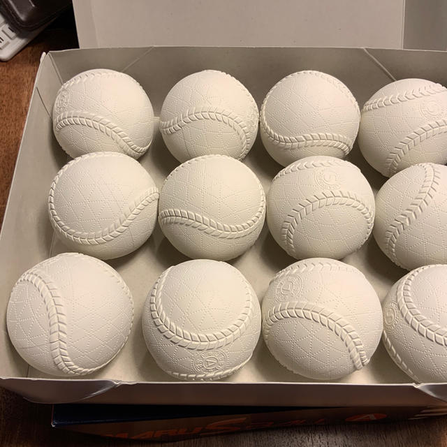 マルエスボールA 1ダース2セット＋6球　計30球　値下げしました スポーツ/アウトドアの野球(ボール)の商品写真